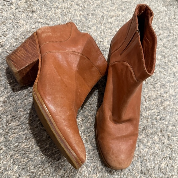 Rachel Comey Shoes - Rachel Comey Brown Leather Booties | Size 7.5 | Flawed